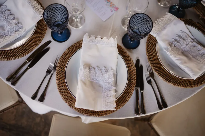 When You Own the Table, You Own the Outcome: The Executive's Guide to Strategic Hosting at Business Banquets